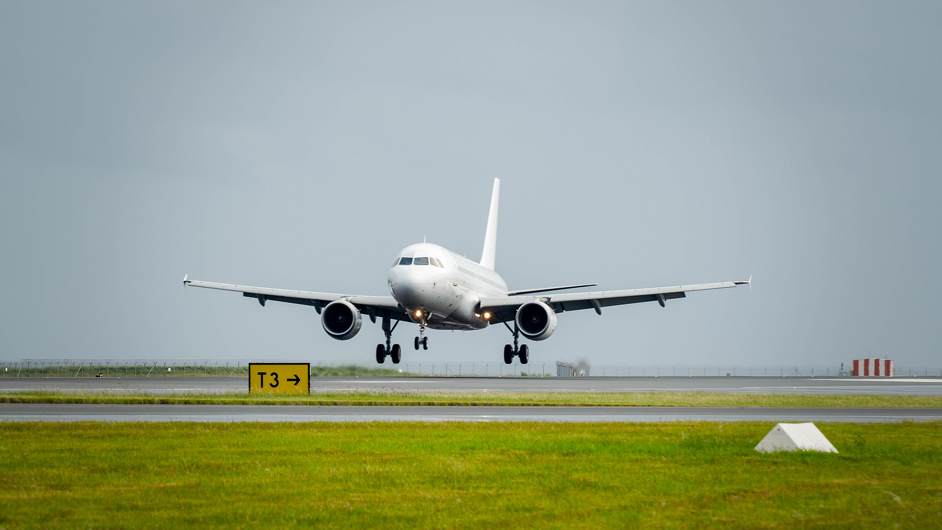 AviaAM Leasing Delivers Skytrans’ First-Ever Airbus A319